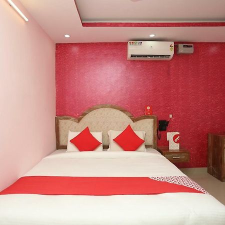 Oyo 18597 Satyam Hotel Mirát Kültér fotó