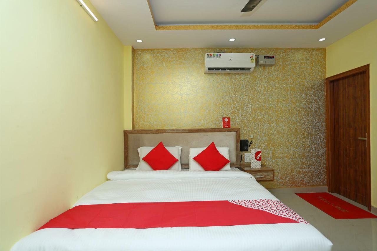 Oyo 18597 Satyam Hotel Mirát Kültér fotó